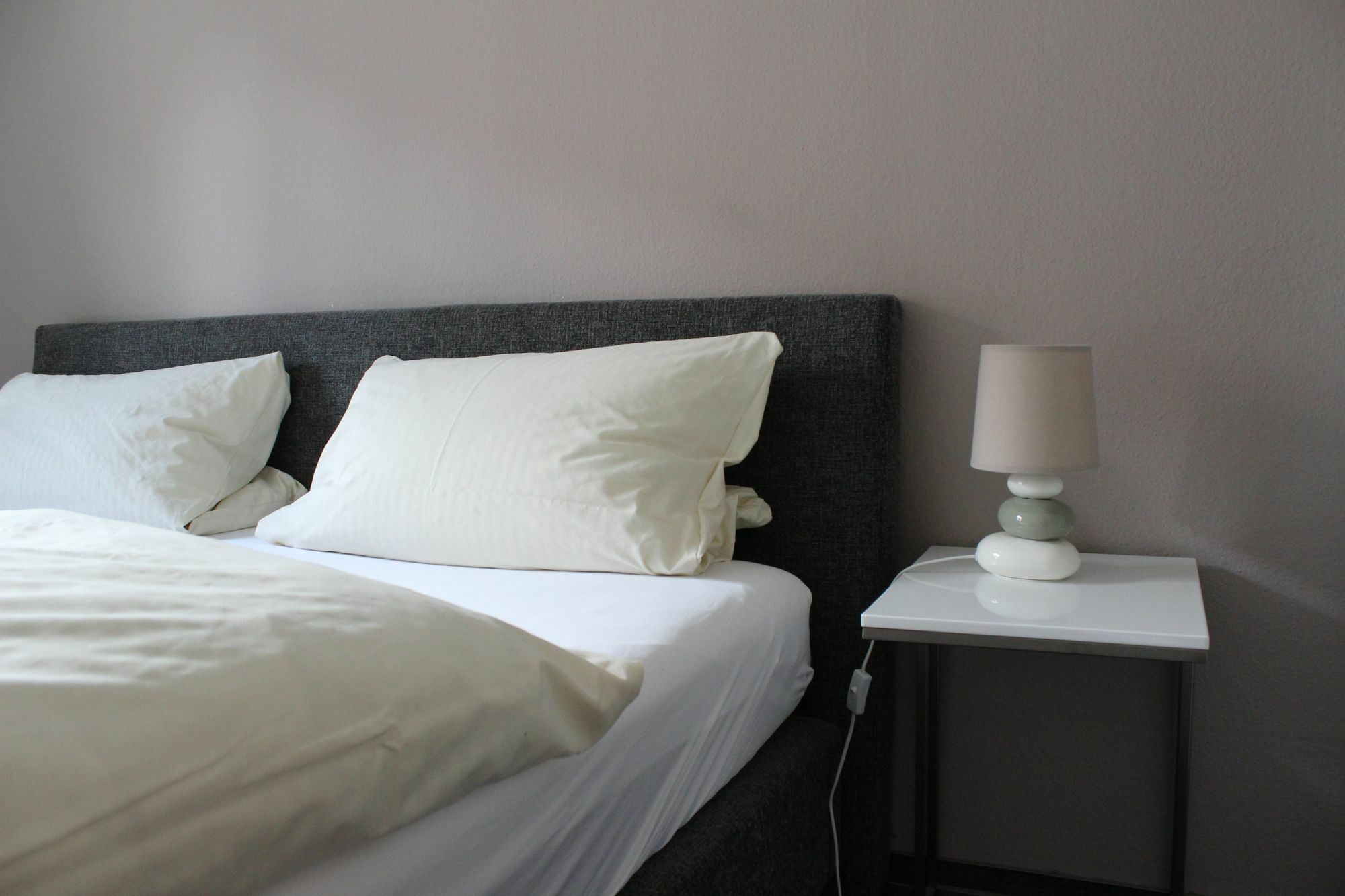 Am Brunnen Apartment *